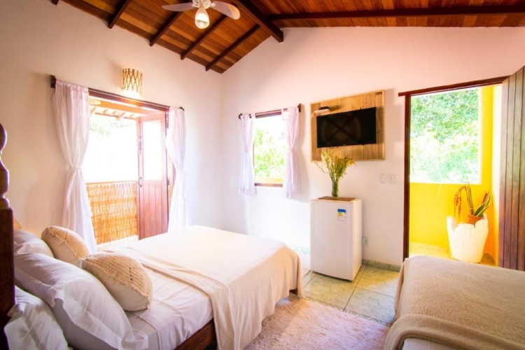 Standard Triple room
