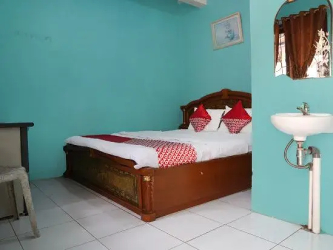 OYO 92831 Penginapan Raja