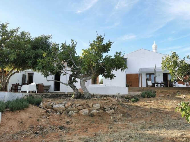 2 Bedrooms Cottage