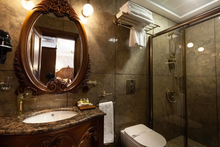 Standard Double room with city view