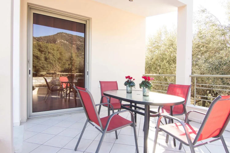 OUR HOUSE Luxury Apartments