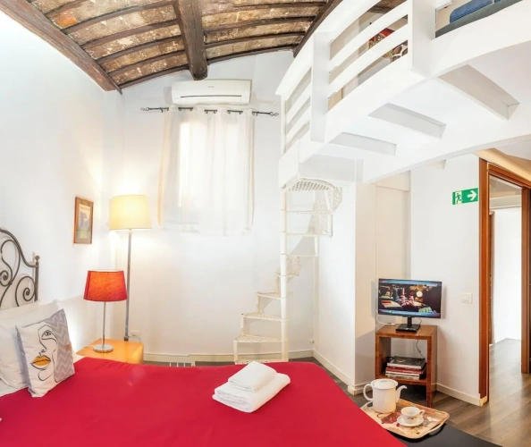 Deluxe Apartment
