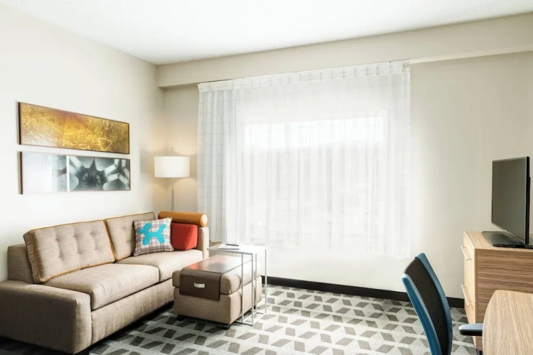 1 Bedroom Suite