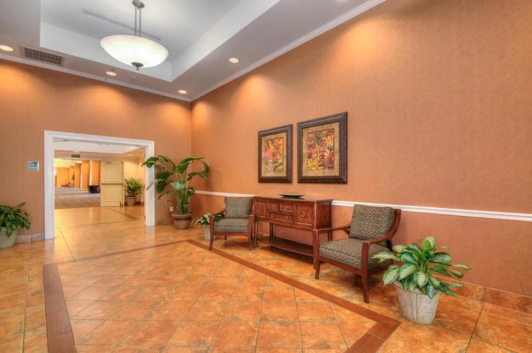 Beautifully Decorated Ocean View Condo!