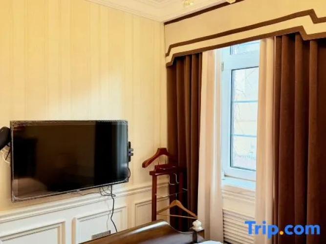 Standard Double room with courtyard view
