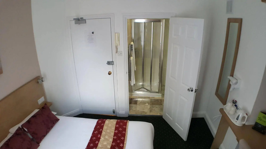 Star Hotel
