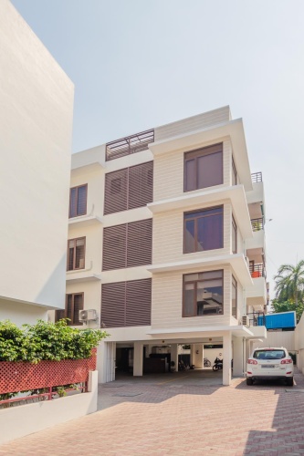 3 Bedrooms Apartment
