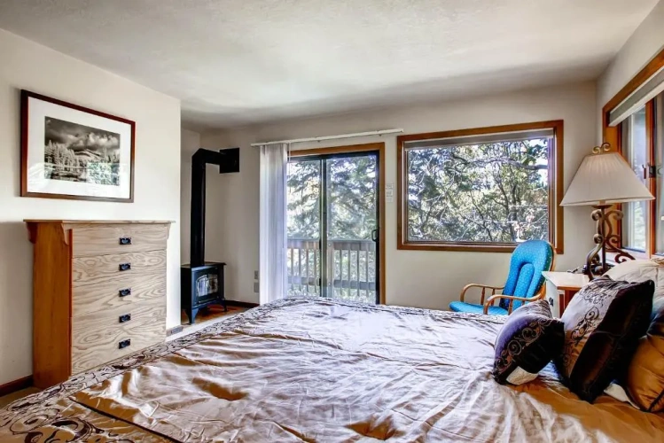 3 Bedrooms Cottage