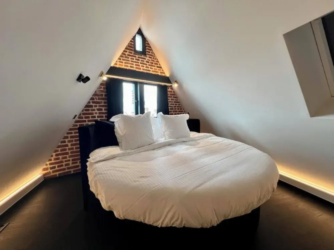 Agora Wellness suites