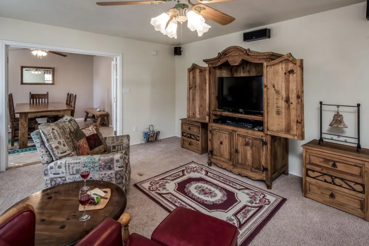 Golf Getaway - Three Bedroom Cabin