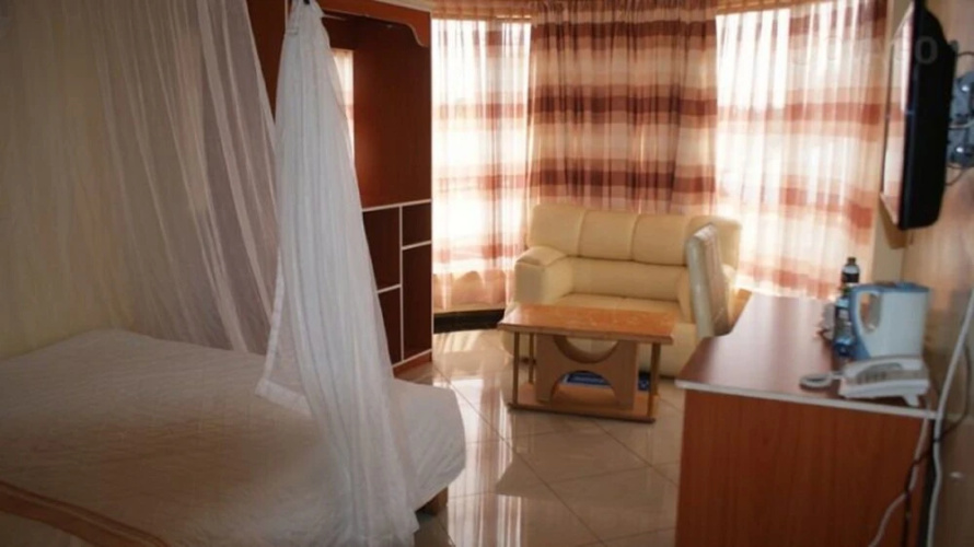 Elsa Hotel