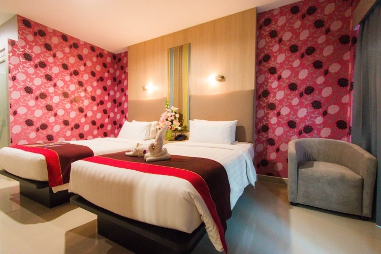 Standard Twin room with balcony