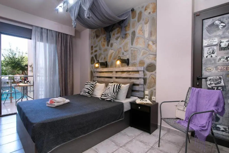 Studios Lotos
