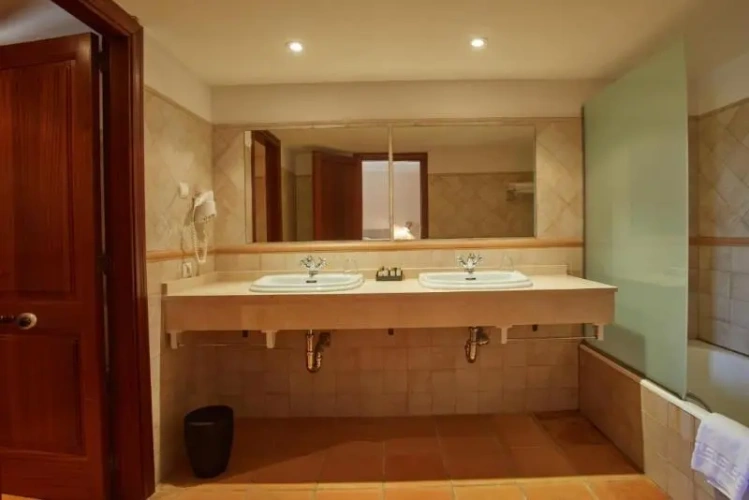 Standard Suite