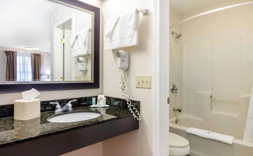 Quality Inn Arab