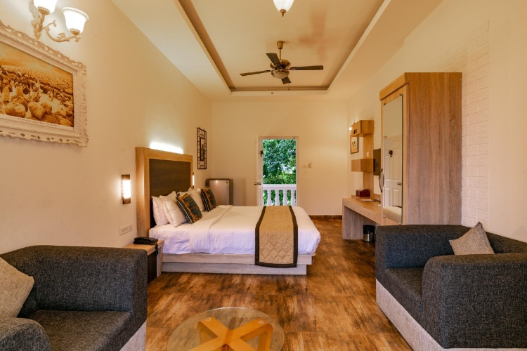 Superior Triple room with balcony and with view