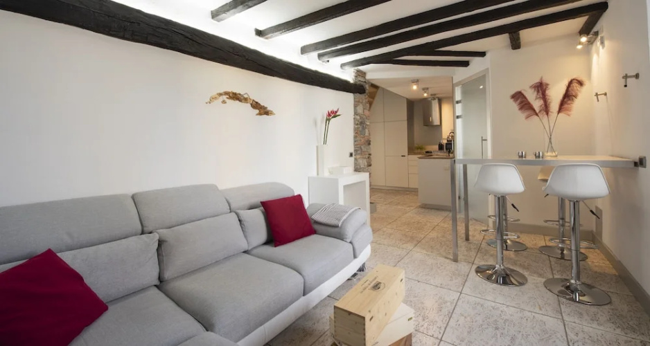 ALTIDO Romantic Loft for 3 in Perfect Como Centre