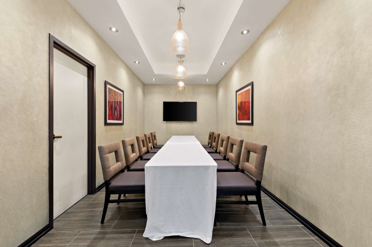 Best Western Plus Toronto North York Hotel & Suites photo 17