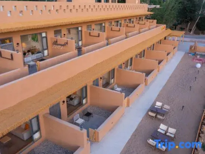 mountain east hotel