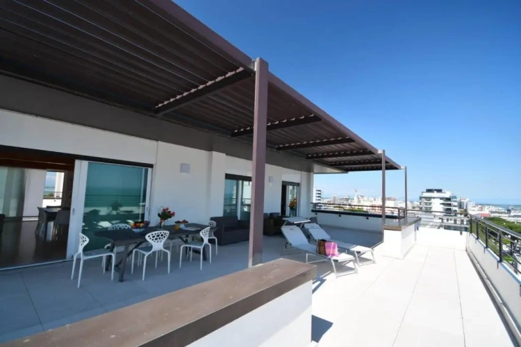 1 Bedroom Apartment with view