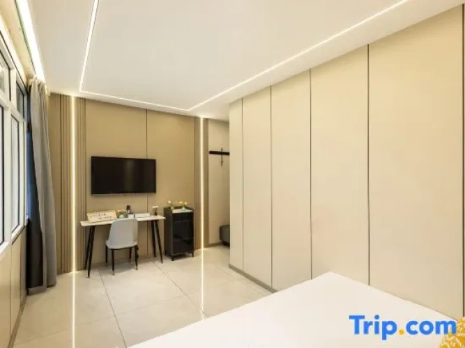 Premier room