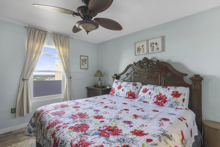 Beach Front 18th Flr, Best Ocean View, New Upgrades