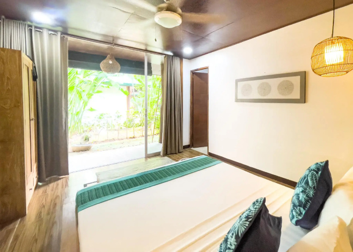 Cadlao Resort & Restaurant