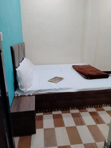 Goroomgo Priyanshi Palace Ujjain