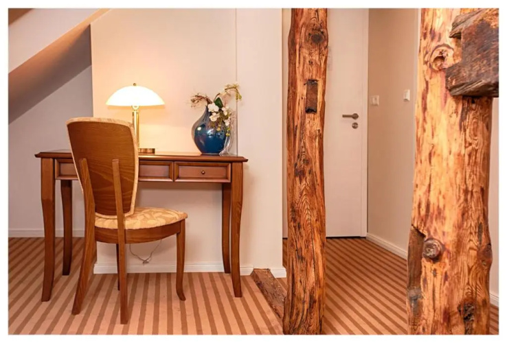 Postillion Hotel & Restaurant