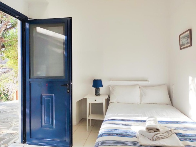 Standard Single room with garden view