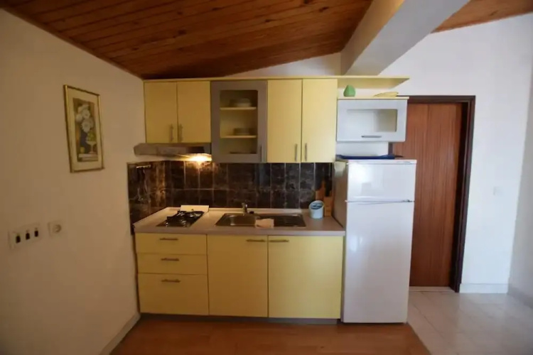 Comfortable Apartment With Balcony Near the Beach