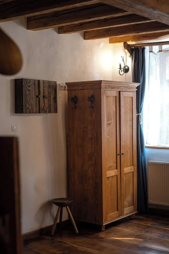 Deluxe Triple room with city view