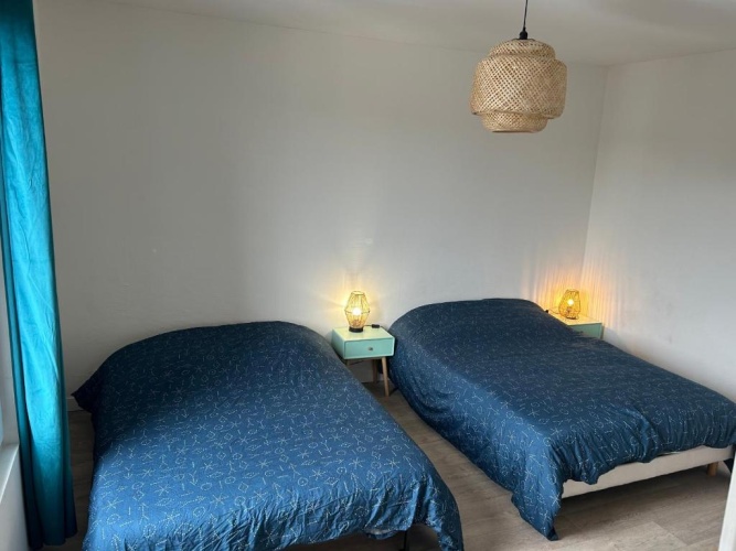 2 Bedrooms Apartment
