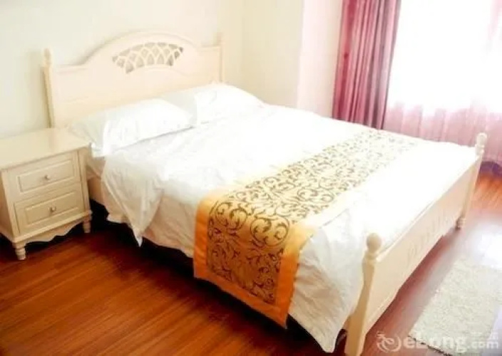 Pennisula Apartment