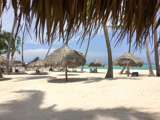 C102 Florisel - Your tropical Beach vacation!