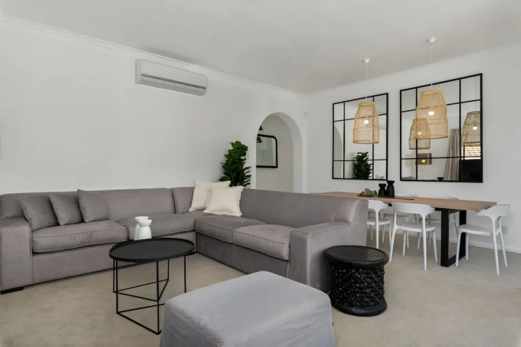 Apartment with balcony