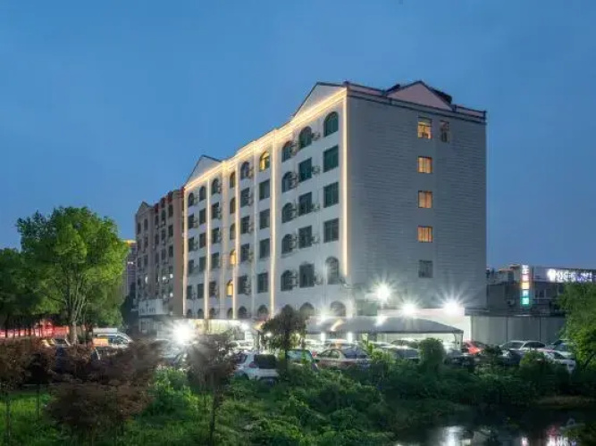 SGLL Zero Pressure Intelligence·Cinema Designer Hotel (Luqiao Branch)