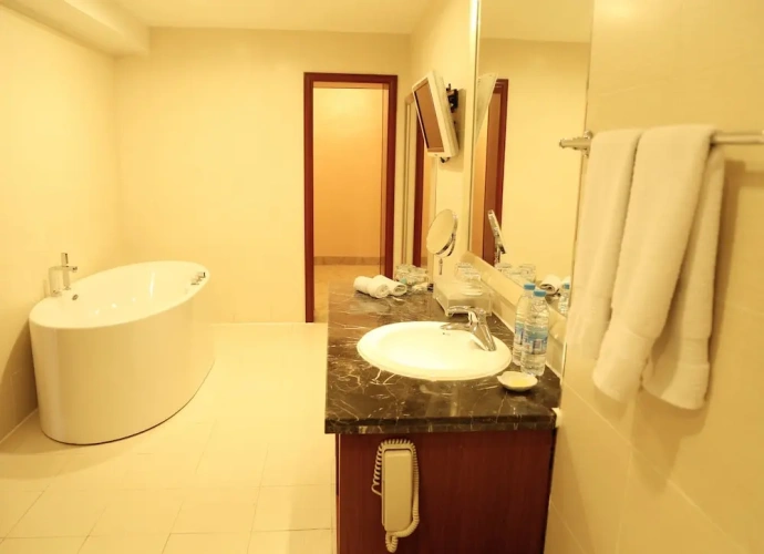 1 Bedroom Luxury Suite