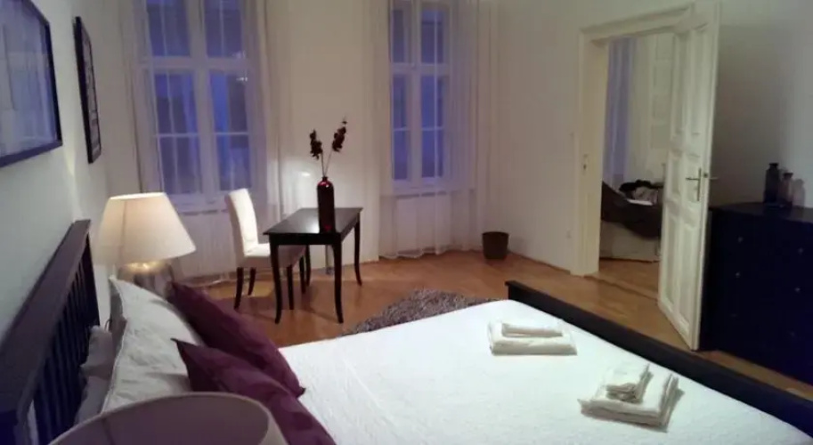 Lovely 2BD on Király street