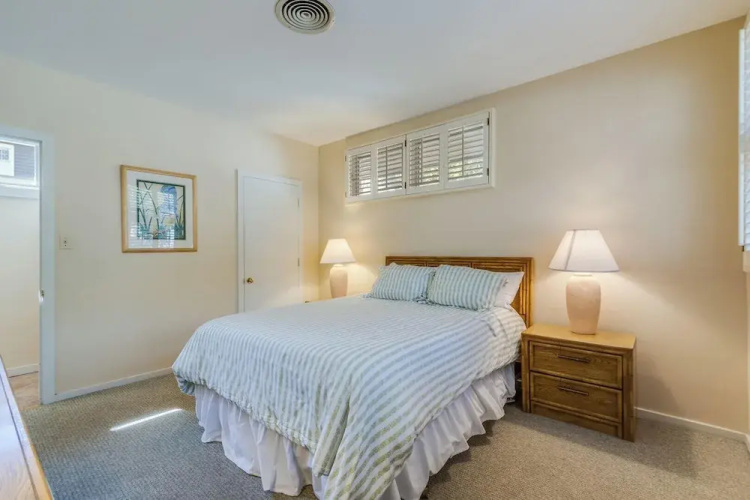 OAK Avenue 77