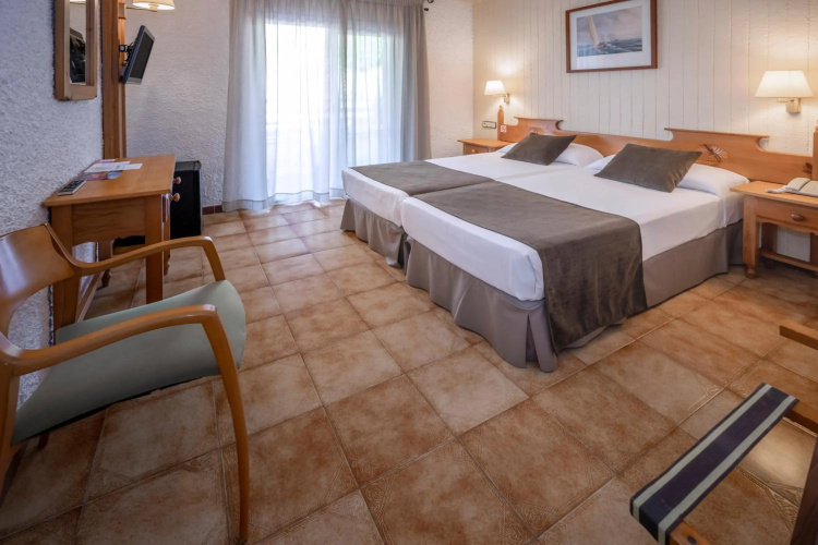 Hotel GHT Neptuno photo 8