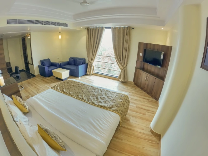 Royal room