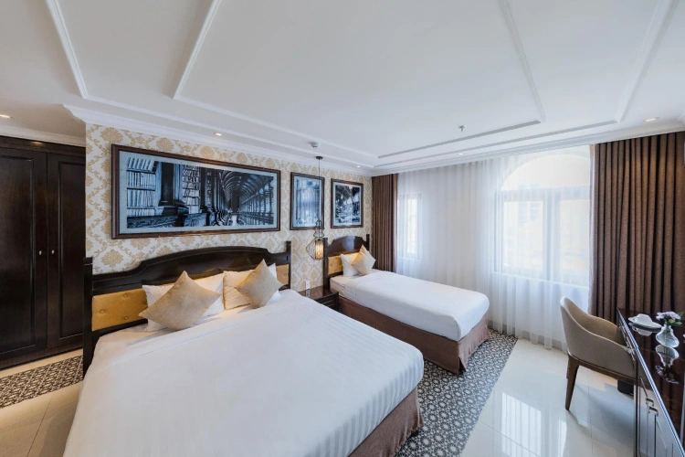 Luxury Triple room