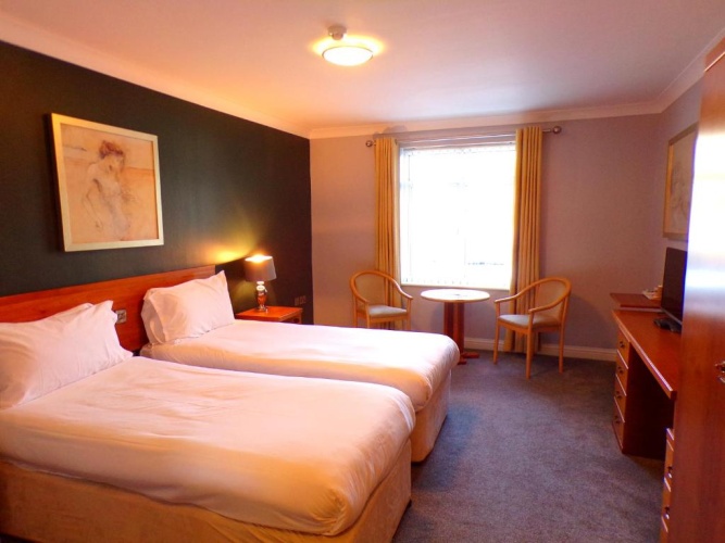Standard Twin room
