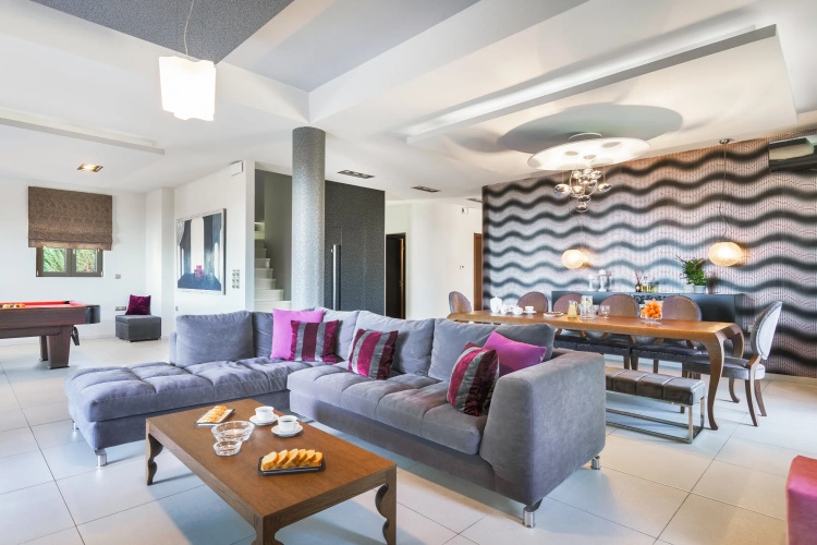 Oak Luxury Villa