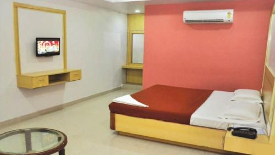 Hotel Mayura A/C