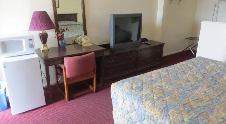 Traveler's Lodge