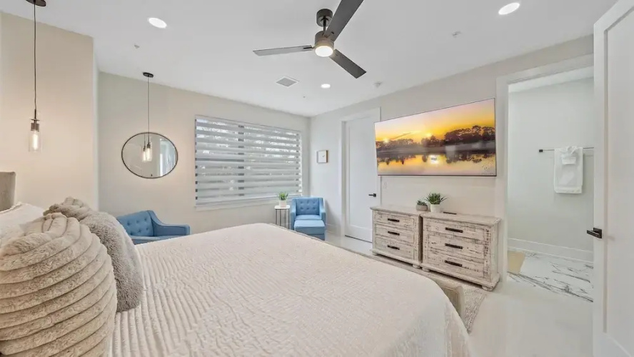 Coastal Moderne 2 Bedroom Townhouse