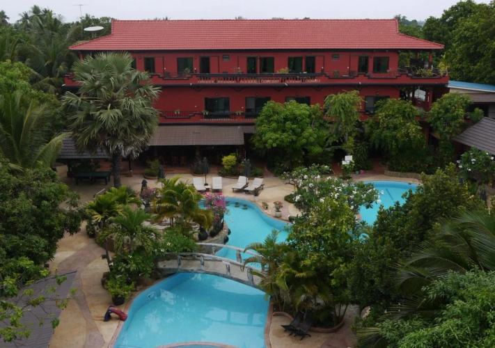 L'Elephant Blanc Resort
