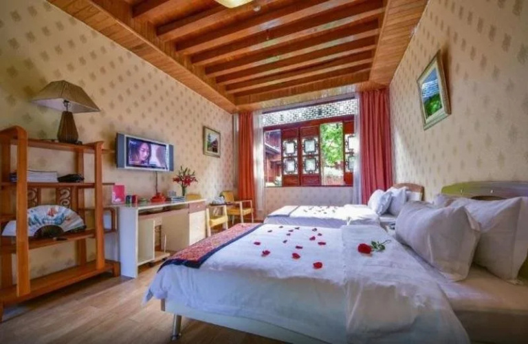 Dali Palace Hotel